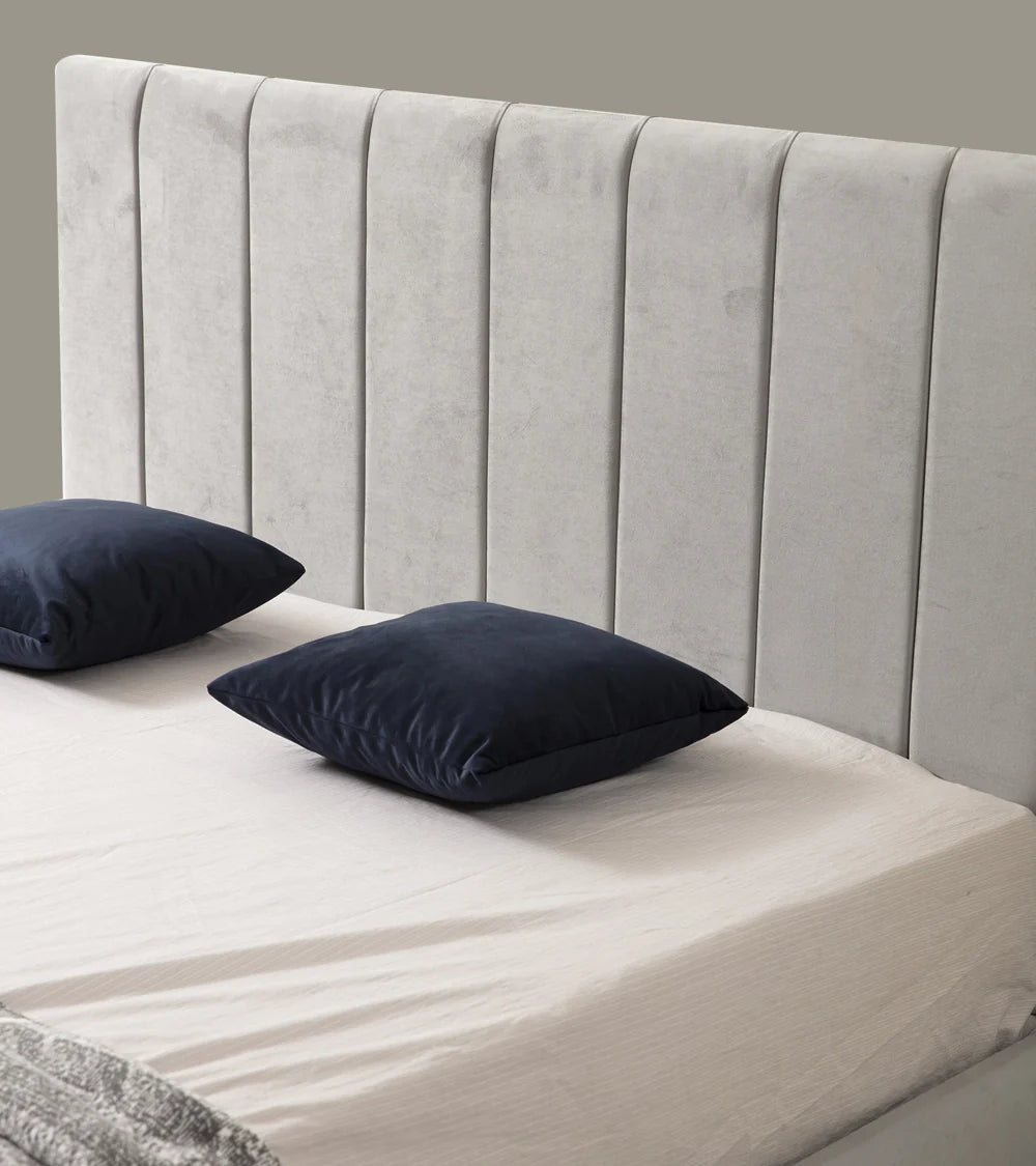 Cadre de Lit Polo Gris - Confort Luxueux et Design