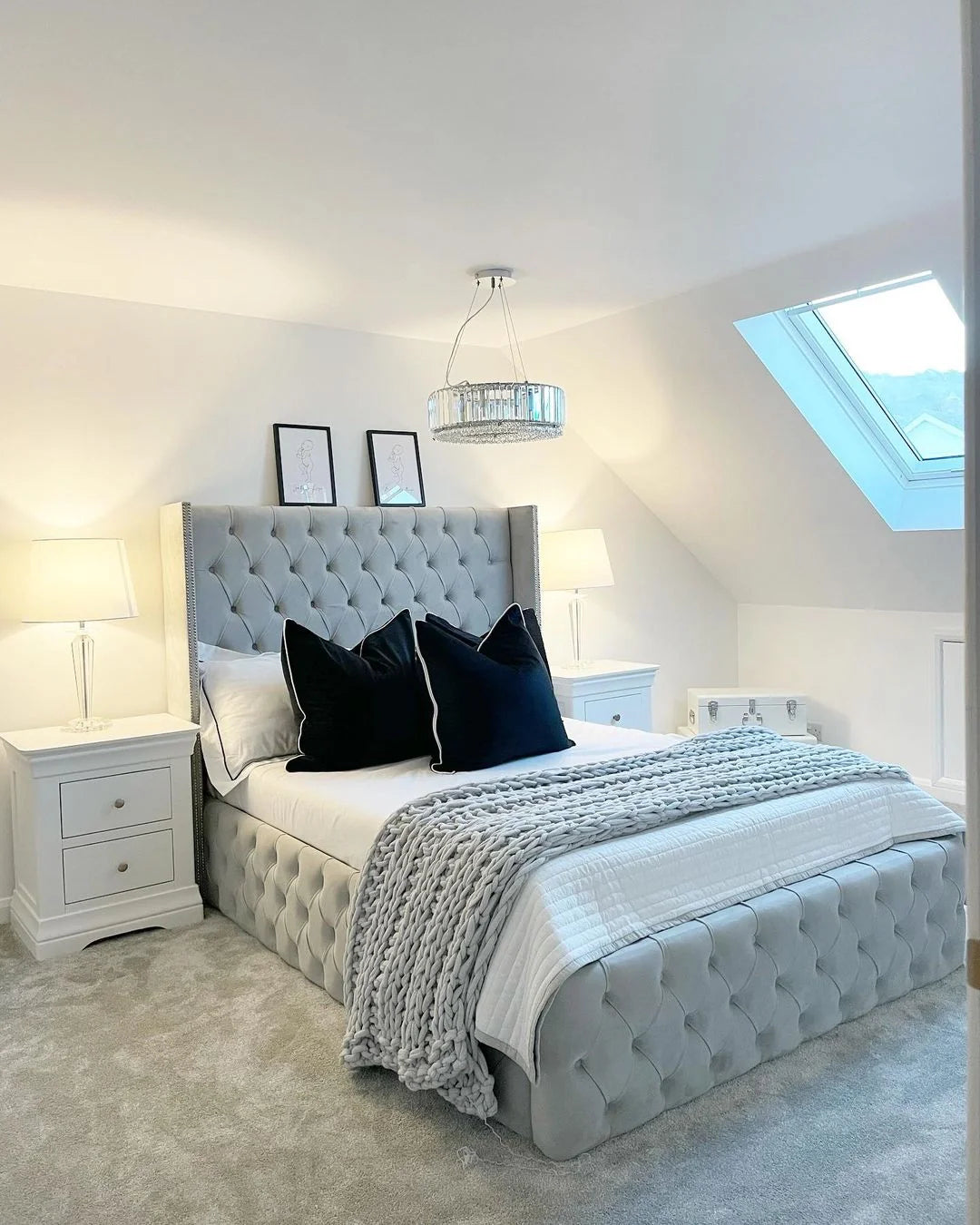 Cadre de Lit Armony Gris - Élégance Néo-Classique