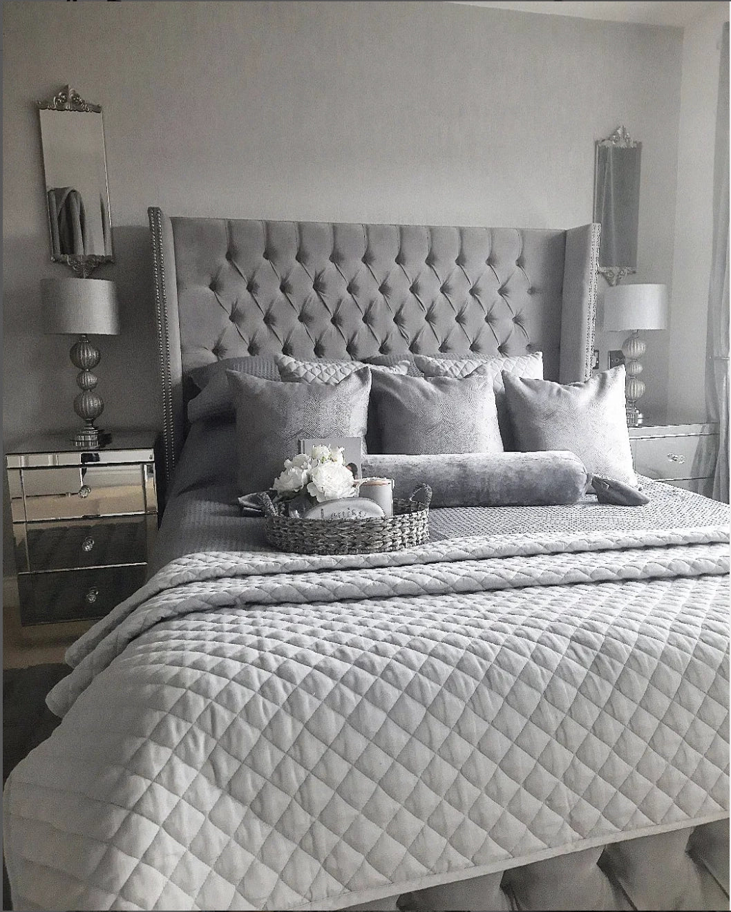 Cadre de Lit Armony Gris - Élégance Néo-Classique