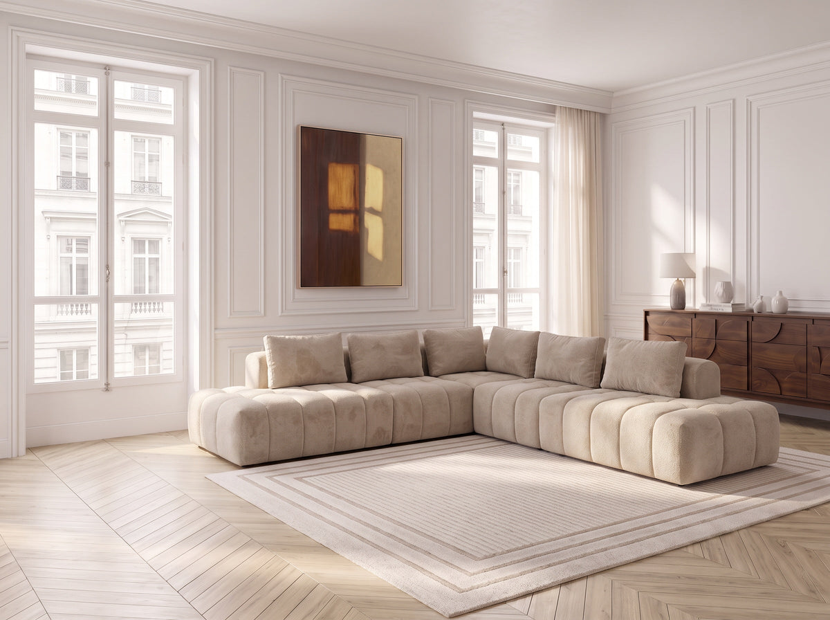 Canapé d’angle Liyah 295x295 cm en laine rasée beige crème – Grand canapé design moderne et confortable